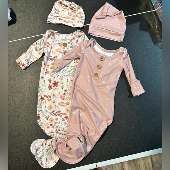 Caden Lane Pink Hearts and Floral Baby Knotted Gowns and Hats - Picture 2 of 2